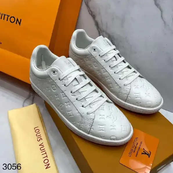 sepatu sneakers pria lv louis vuitton small logo