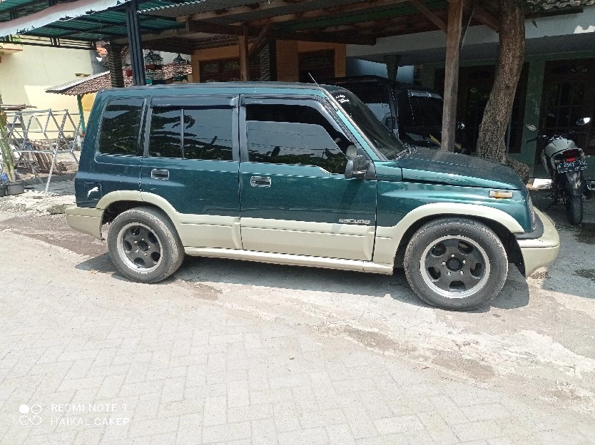 Jual cepat escudo nomede 98 manual Super istimewa mobilnya tinggal pkai body ori total luar dlam no 