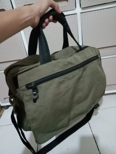 Tas selempang pierre cardin (second) 