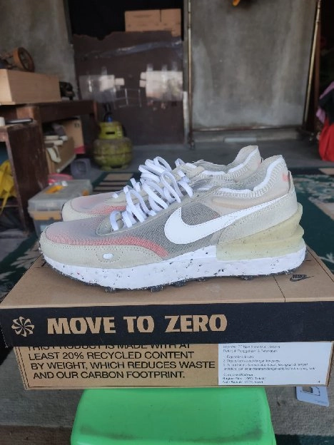 Sepatu Nike waffle Ukuran 37