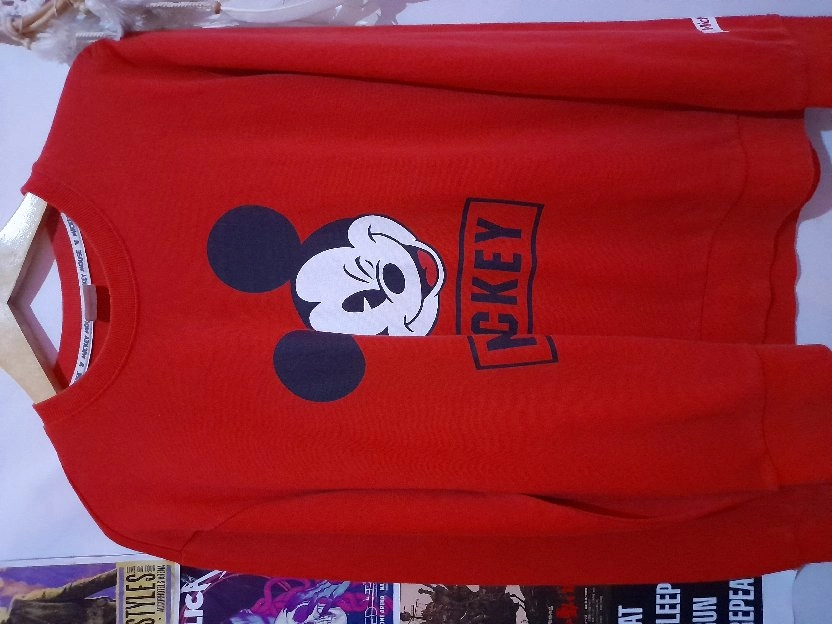 crewneck disney