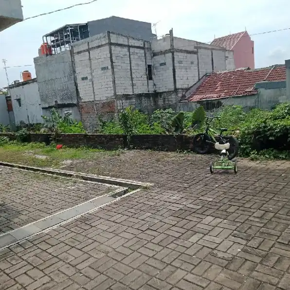 Dijual Cepat Tanah Murah Dibawah Harga Pasar Bonus Rumah Lokasi Strategis di Jl Ratna Jatikramat 