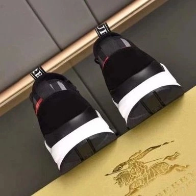 sepatu sneakers pria burberry