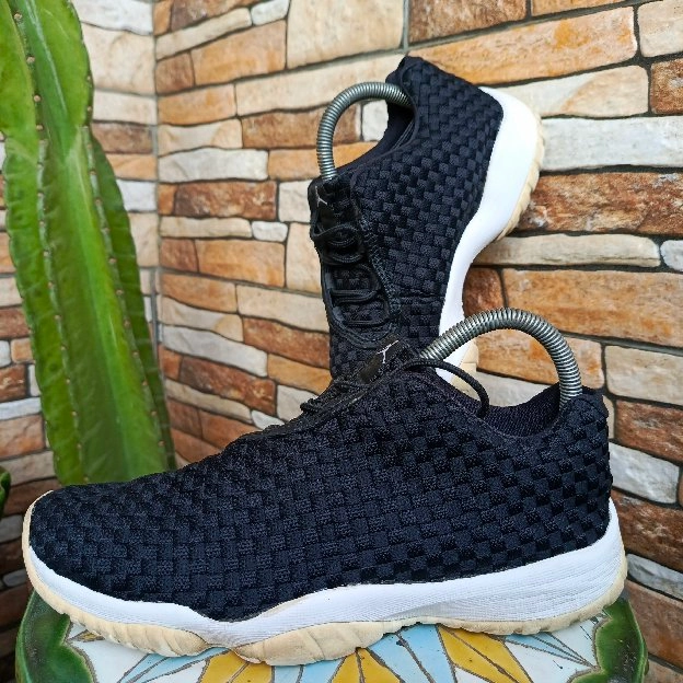 Jordan Future Black Low