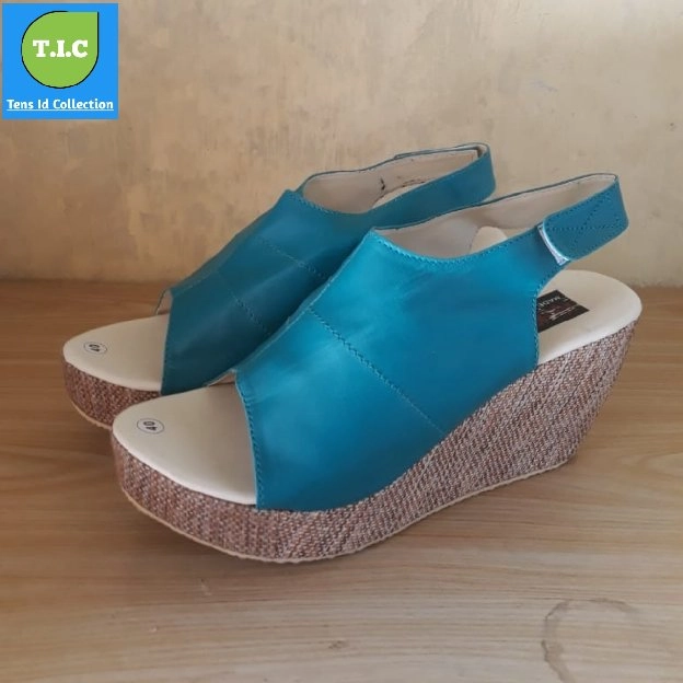 sandal wedges wanita