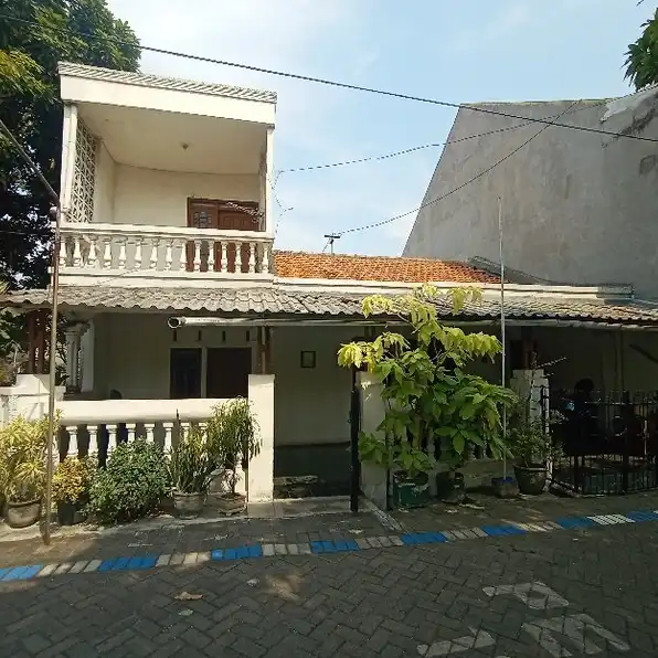 Di jual rumah area asri nyaman tenang siap huni lokasi rewin, waru Sidoarjo 