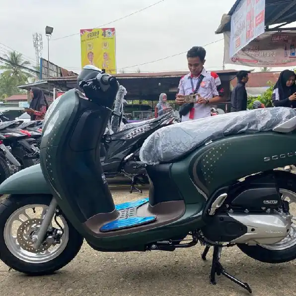 Honda Scoopy Terbaru 2024 melayani cash dan kredit