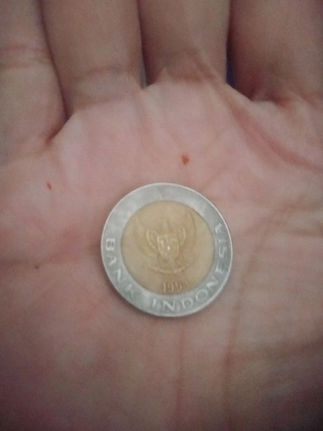 UANG KOIN 1OOO RUPIAH INDONESIA KELAPA SAWIT TAHUN 1993