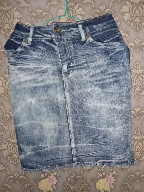 rok levis wanita