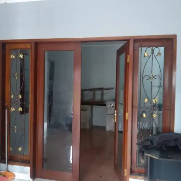 DIJUAL RUMAH 2 LANTAI DI TELAGA GOLF SAWANGAN DEPOK 