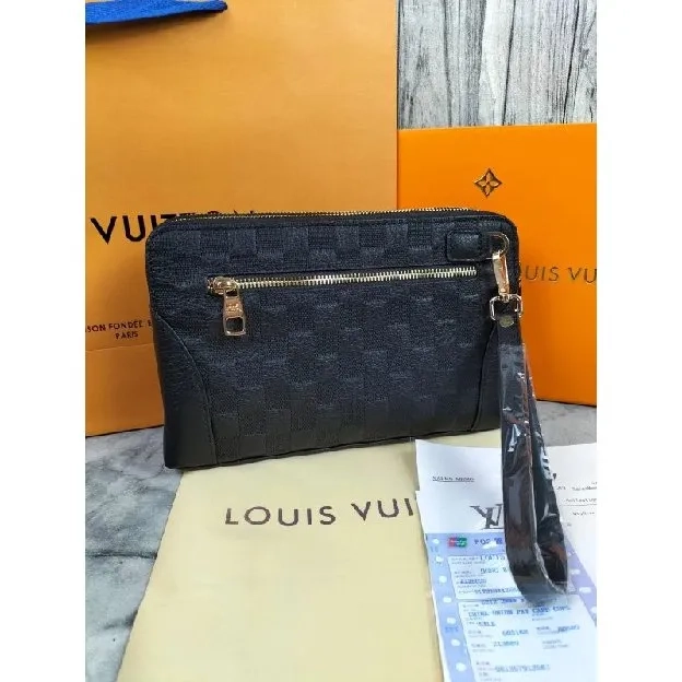 CLUTCH BAG TAS TANGAN PRIA LV LOUIS VUITTON BLACK EMBOSS LEATHER