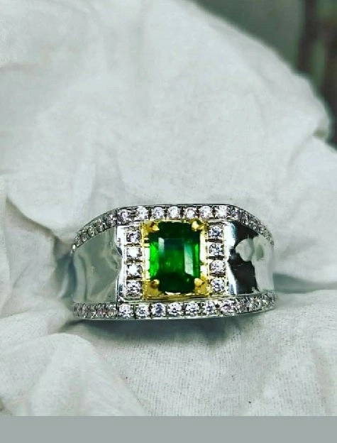 NATURAL TSAVORITE garnet 