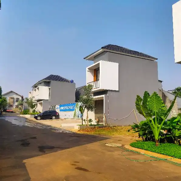 rumah 2 lantai siap huni harga 800 jutaan di pamulang