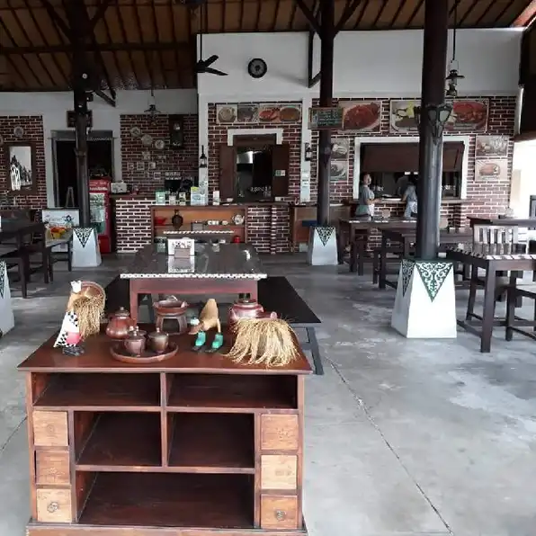 Dijual 12 are + FREE RESTO, Jl. Bypass Ngurah Rai Mumbul Benoa Nusa Dua Kuta Selatan