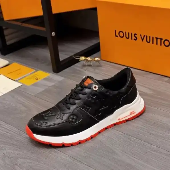 Sepatu sneakers pria louis vuitton lv