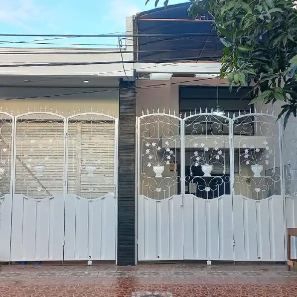 Di sewakan rumah griya Benowo indah Surabaya 