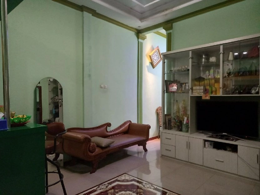 Dijual Rumah Siap Huni + Ruangan Toko di Ratna Jatibening/Jatikramat Pondok Gede Bekasi