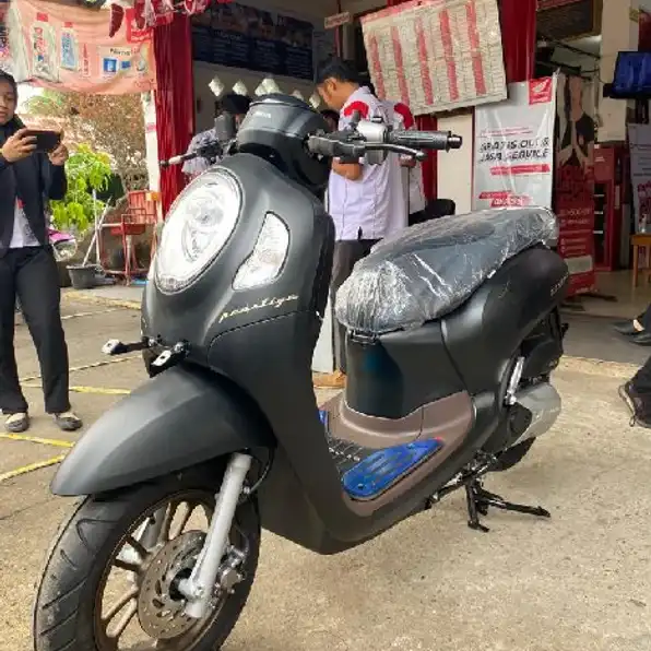 Honda Scoopy Terbaru 2024 melayani cash dan kredit