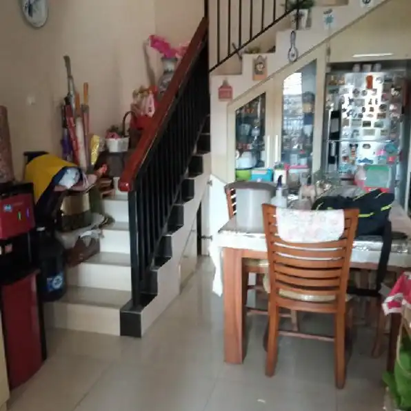 Dijual Rumah 2 Lt Bagus Kokoh  Terawat Layak Huni Di Jatimakmur Pondok Gede