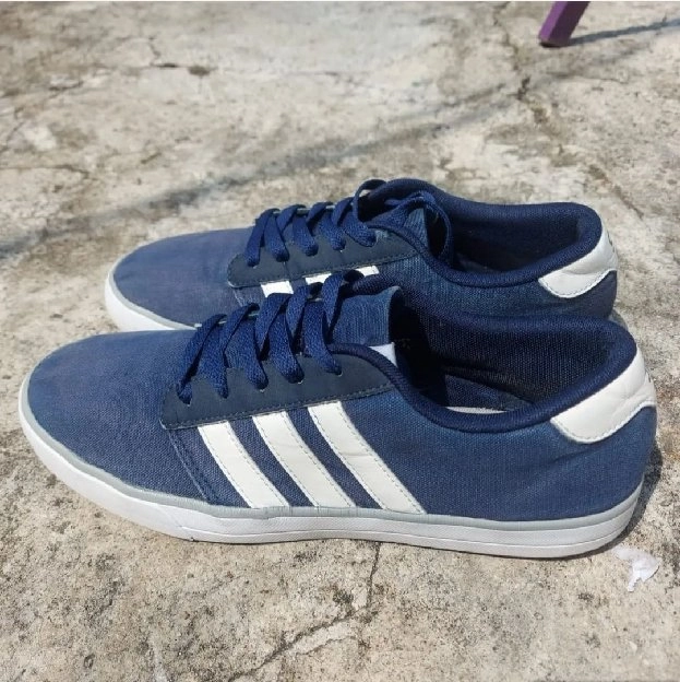 Adidas ST size 42