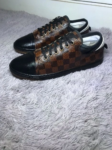 sepatu Louis Vuitton original second bran 