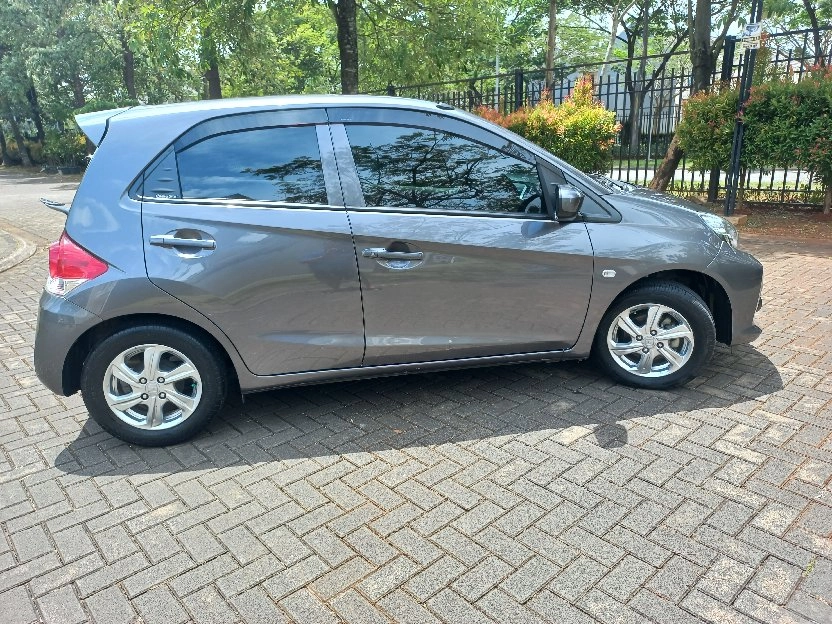 Honda Brio 2018 Type E Satya AT CVT Grey Metallic