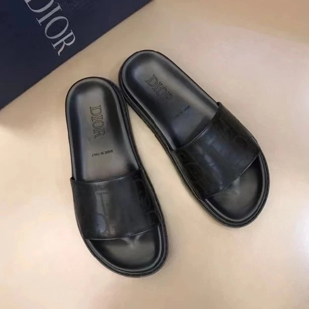 sandal selop pria dior