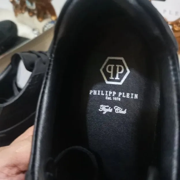 Sepatu sneakers pria philipp plein