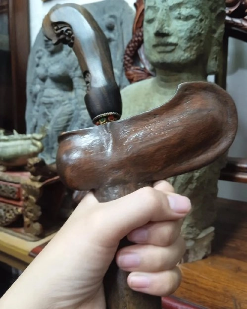 Keris Sepuh Jangkung Pamor Ngulit Semongko