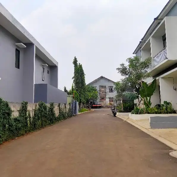 Termurah di Tangerang Selatan Rumah 2 Lantai Lebar 8 Meter