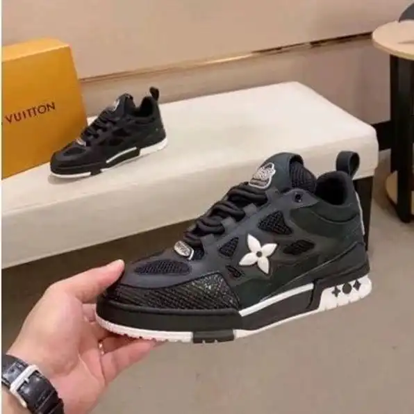 sepatu pria sneakers lv louis vuitton