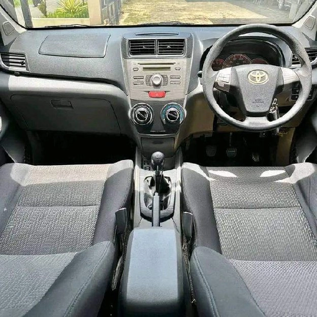 Toyota avanza 1.5 Veloz Manual