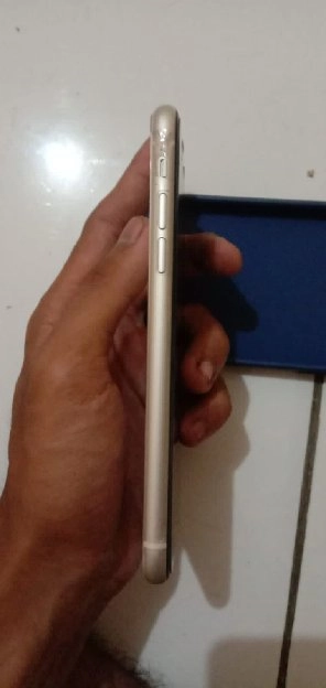 Dijual Iphone11 64GB garansi 1 thn ibox