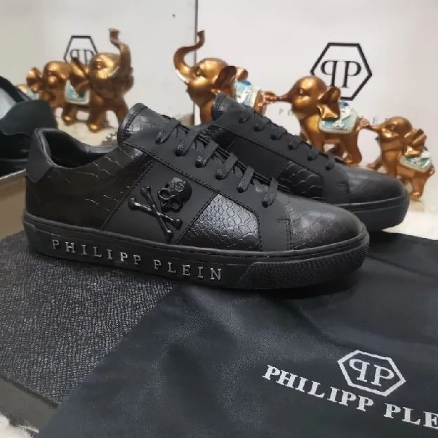 Sepatu sneakers pria philipp plein