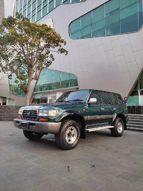 KM240rb!! Toyota LandCruiser VX R Turbo 1997 at TERAWAT ANTIK!!