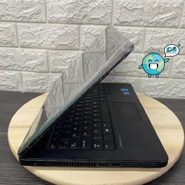 LAPTOP SPEK GAHAR CORE I5 HASWELL 8GB SSD 256GB 14" LAPTOP SIAP PAKAI BISA COD 