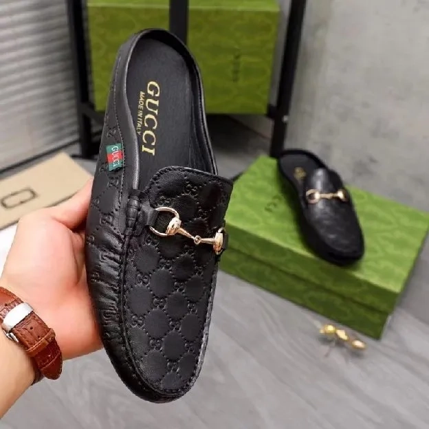 Sepatu sandal selop pria gucci