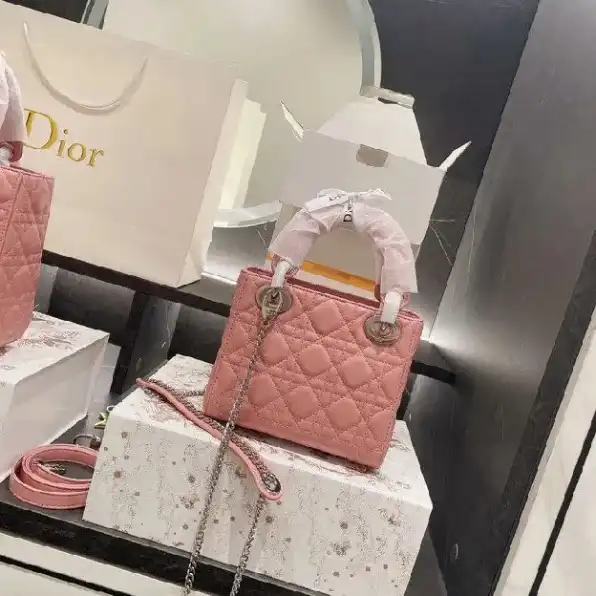 Tas Dior Classic High-end Sheepskin Diana Bag