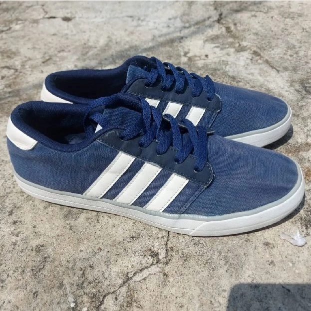 Adidas ST size 42