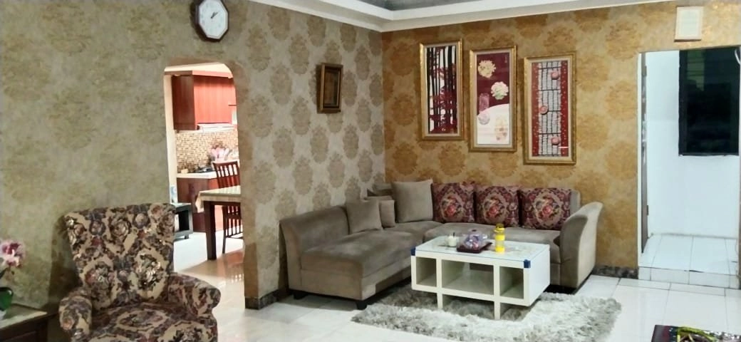 rumah cantik full furnished di Pekayon Jakasetia Bekasi 