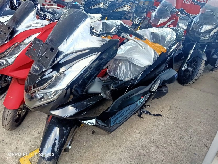 Honda PCX 160 Ready melayani Cash/Kredit😉