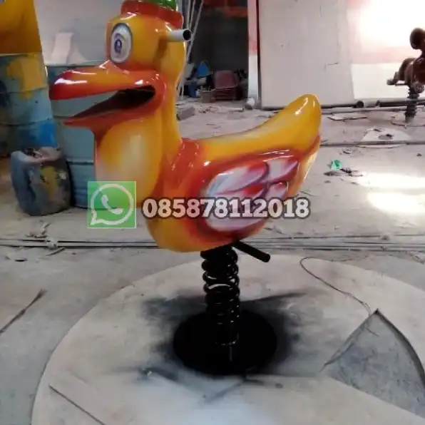 Patung Burung Taman