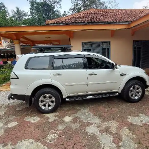 DI JUAL MOBIL MITSUBISHI PAJERO SPORT 2.5 AT 2012