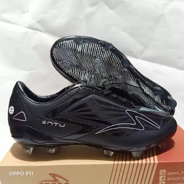 SEPATU BOLA SPECS ACCELERATOR PRO IN 