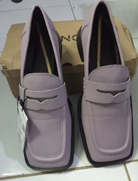 Mango Lavender Loafer 