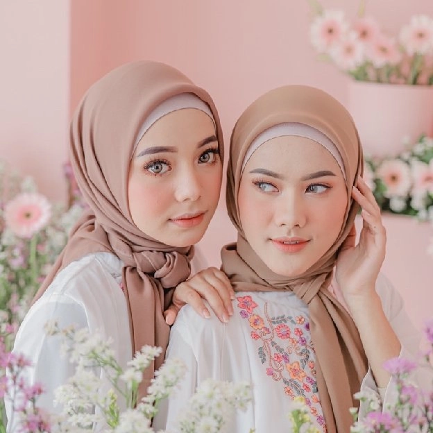 hijab segiempat