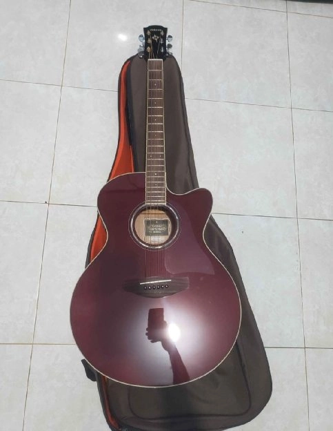 Gitar akustik elektrik, Yamaha CPX 600 Original