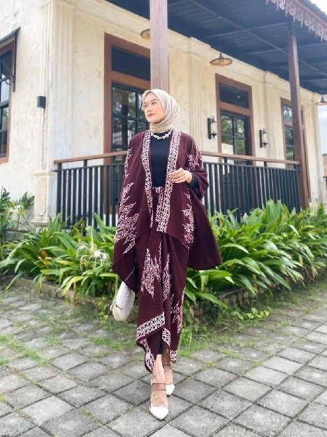 HBW One Set Batik Outer Rok Lilit Kimono WanitaOUTFIT 