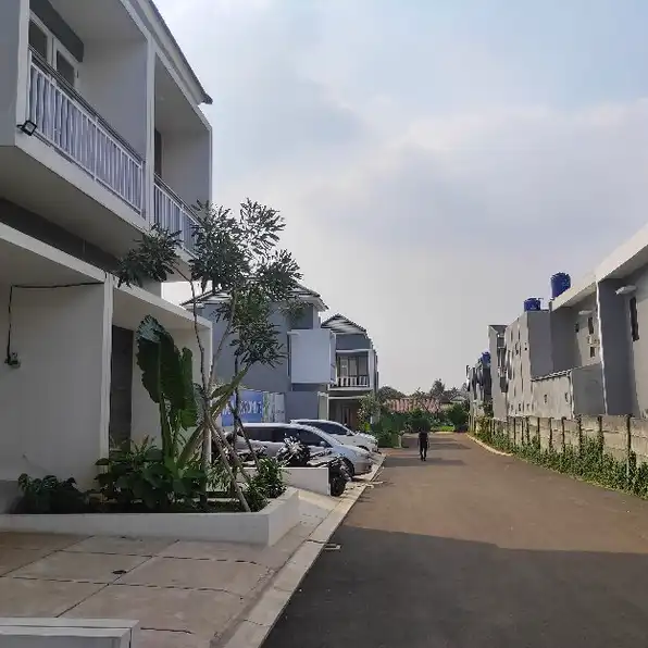 Rumah 2 lantai siap huni dan gratis semua biaya di pamulang