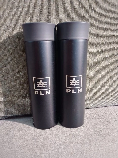 Tumbler bisa custom logo ukir nama gambar tulisan foto grafir laser 